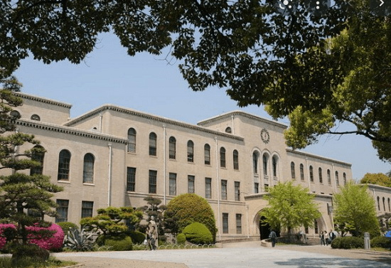 4位：神戸大学